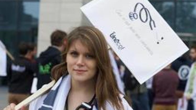 Opaline Meunier: On m'a laissé le choix entre mon emploi et 'Mons en Mieux'