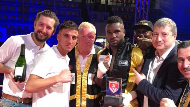 Boxe: le Belge Yves Ngabu devient champion d'Europe EBU des lourds-légers