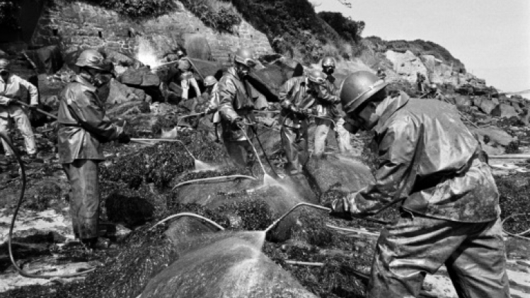 L'Amoco Cadiz et la litanie des marées noires en Bretagne