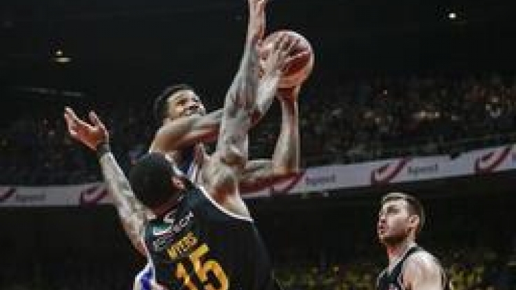 Ostende gagne sa 19e Coupe de Belgique, la 6e d'affilée, en émergeant face à Mons-Hainaut