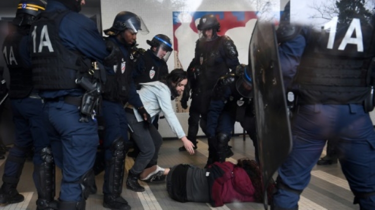 A Nanterre, la fac fermée après l'occupation d'un bâtiment et sept interpellations