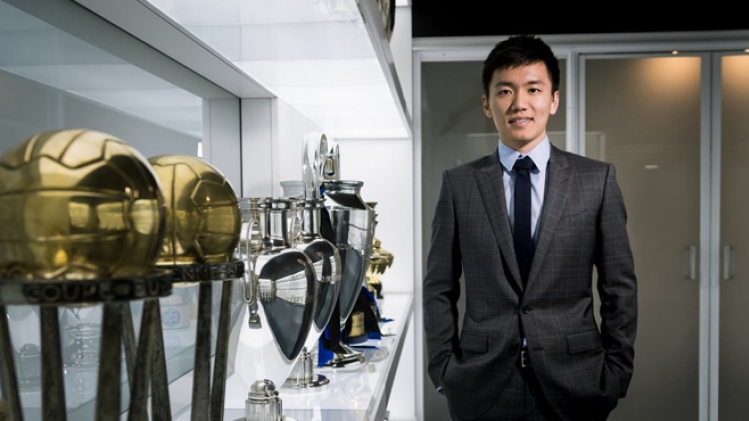Un jeune Chinois de 26 ans nommé président de l'Inter Milan: qui est-il? (vidéo)