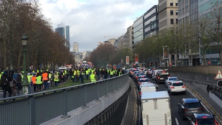 5b77898b-8ab1-46d5-8009-10ad46b4f29c