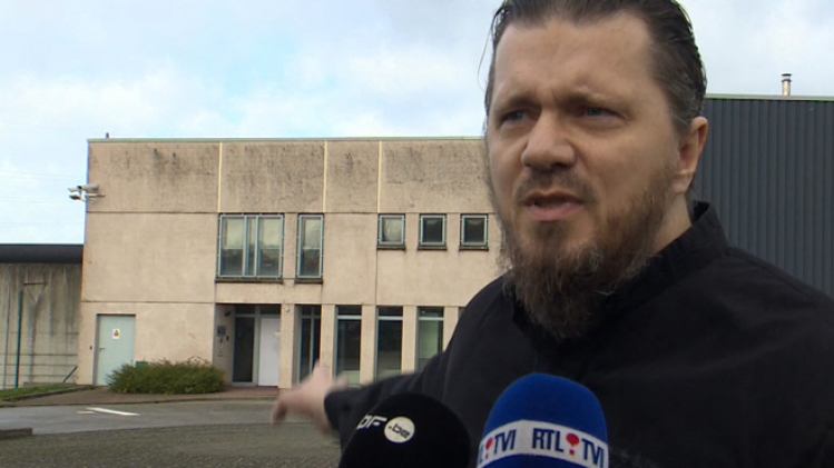 A sa sortie de prison, Jean-Louis Denis, toujours radicalisé, lance à notre journaliste: Vous avez l’impression que j’ai changé ?