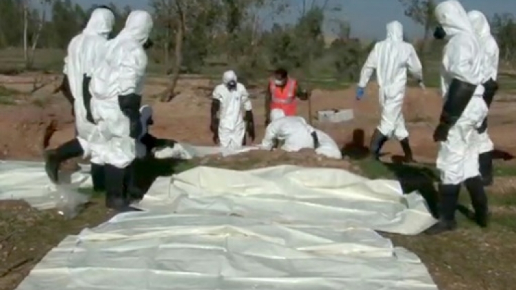 Syrie: sept fosses communes découvertes à Boukamal, ex-fief de l'EI