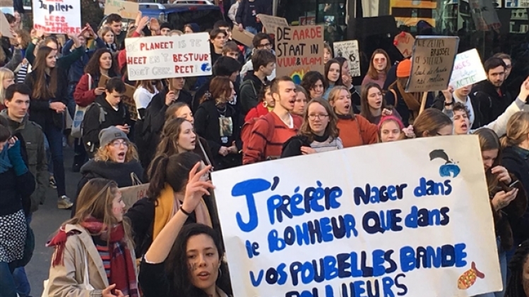 c83757cc-a090-42f2-abe7-cc6d252861a2