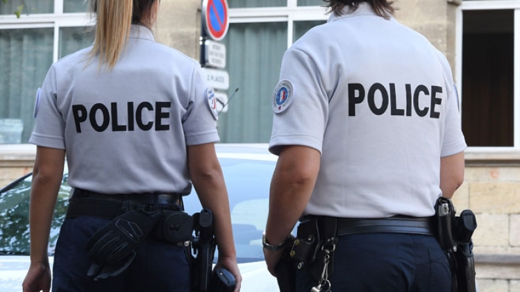 police-france-femmes