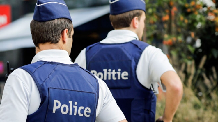 police visite domicile coronavirus rtlinfo