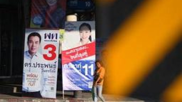 Thaïlande: le roi appelle à empêcher le chaos à la veille des législatives