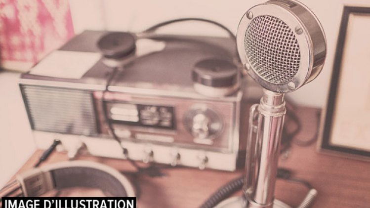 audio-microphone-radio-484