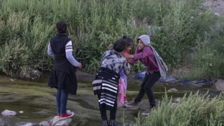 Etats-Unis: des tests ADN pour prouver les liens de parenté des migrants