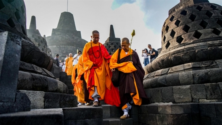 web-moines-borobudur