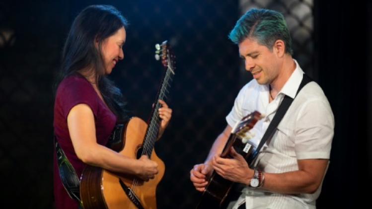 Le duo mexicain Rodrigo y Gabriela de retour avec un album méditatif