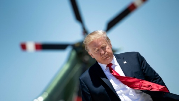 Retourner sur la Lune ou pas? Trump sème le doute