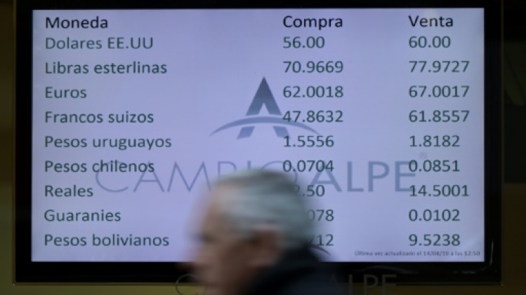 Argentine: le peso freine sa chute et se reprend à la clôture, gagnant 4,12%