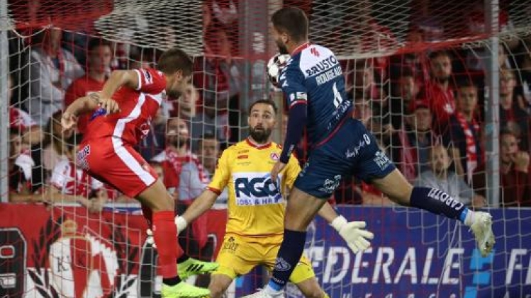 Jupiler Pro League - Mouscron bat Courtrai 2-0 et se retrouve 3e au classement à égalité avec le Club Bruges