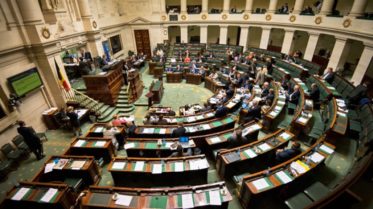 Chambre loi délits sexuels crimes mineurs