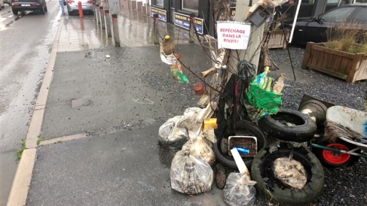 0dechets-rivieres-cours-eau-pollution-rtlinfo