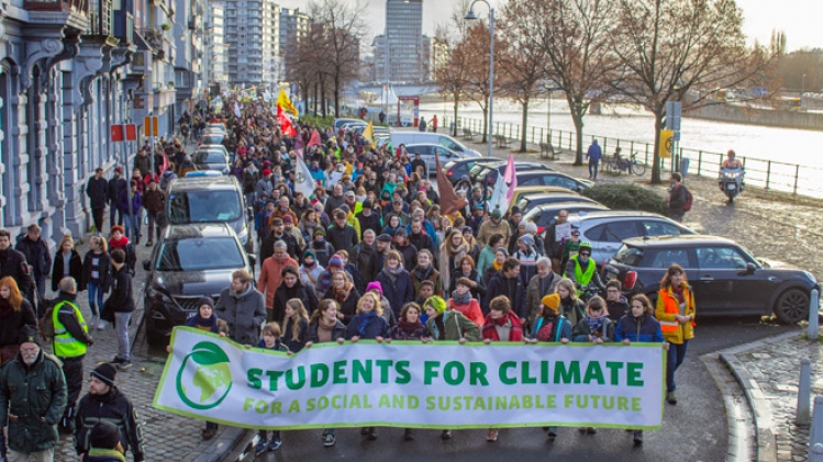 0liege-marche-climat-rtlinfo