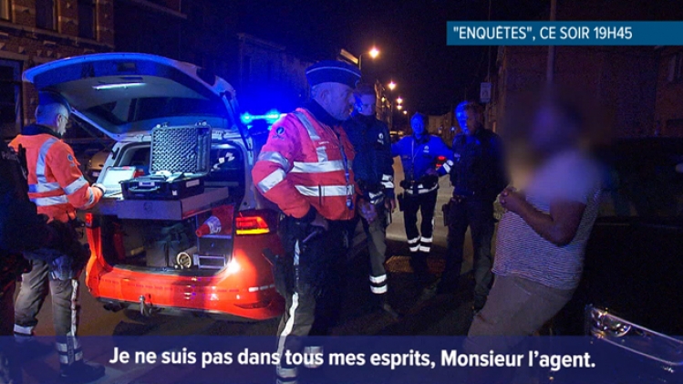 Vous demandez mon âge? Qu’est-ce qu’un âge?: un individu fait TOUT pour éviter de révéler son identité à la police (vidéo)