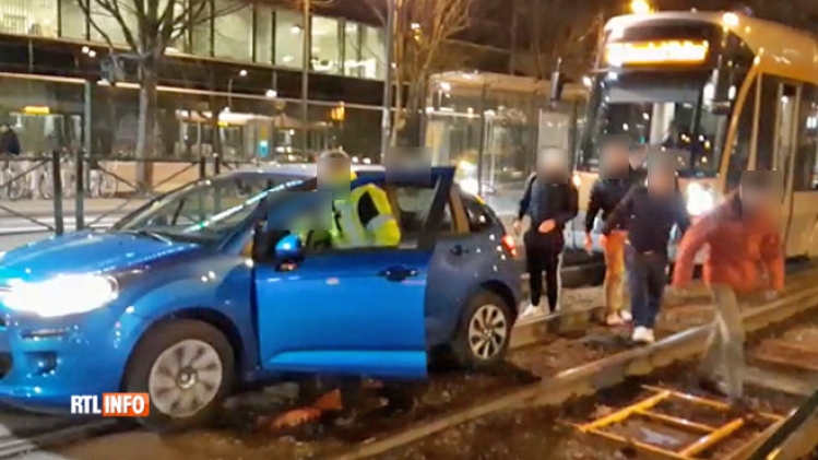 0etterbeek-voiture-tram-rails-rtlinfo