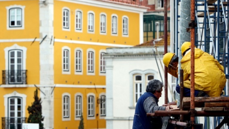 Après la fièvre, le marché immobilier plafonne au Portugal