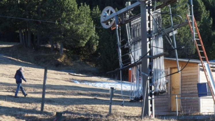 Manque de neige: comment les Pyrénées s'adaptent au réchauffement climatique