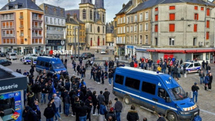 Incidents à Sedan en marge d'un match Sedan-Bastia, six blessés dont un grave