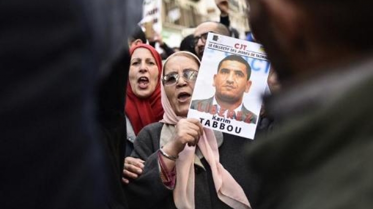 Algérie: Karim Tabbou, figure de la contestation, condamné à six mois de prison ferme
