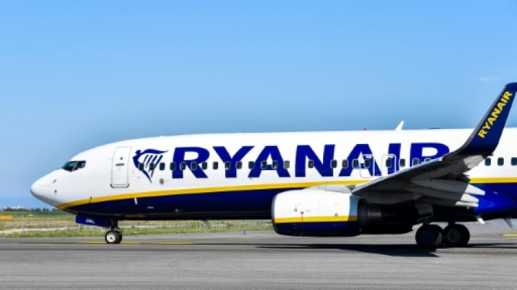 Ryanair supprime 3.000 emplois pour survivre au coronavirus
