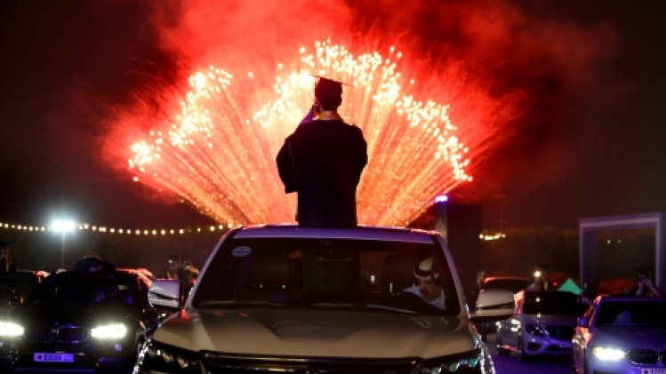 A Bahreïn, remise de diplômes sur le circuit de Formule 1, coronavirus oblige