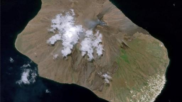 Le volcan Stromboli en éruption au large de la Sicile