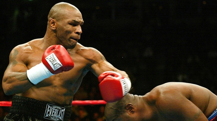 Boxe: à 54 ans, la légende Mike Tyson remonte sur le ring pour un combat exhibition