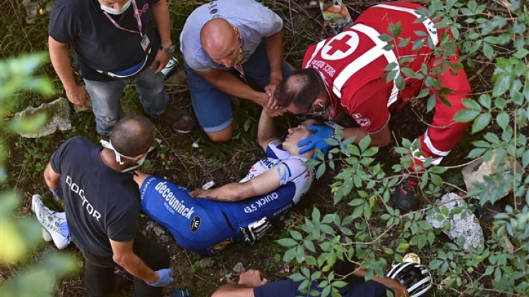 0evenepoel-chute-lombardie-rtlinfo-3