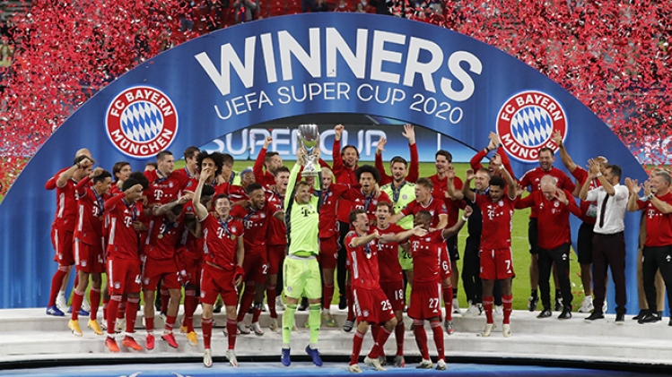 Le Bayern Munich domine le FC Séville et remporte la Supercoupe d'Europe (vidéo)