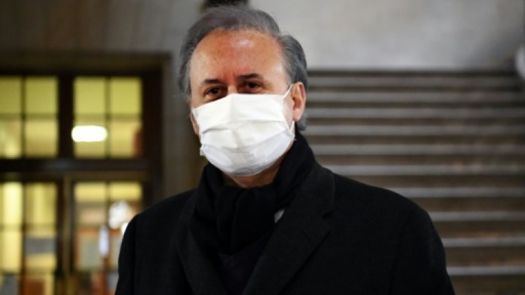 Après un faux départ, le procès en appel de Georges Tron démarre