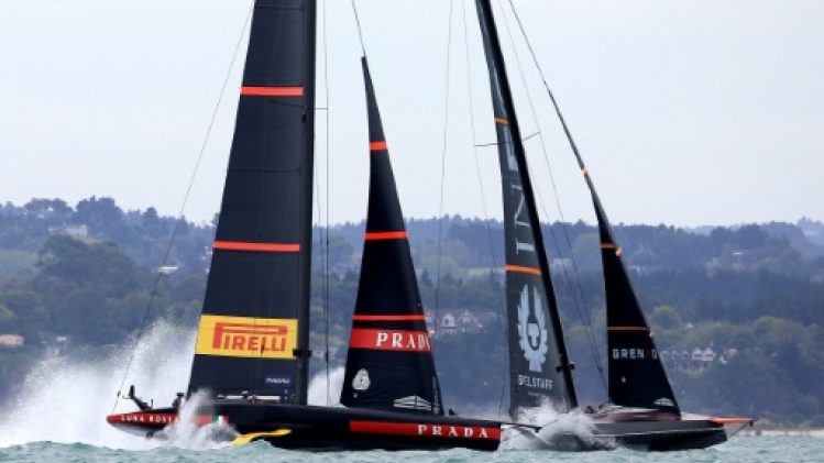 Finale de la Prada Cup: Luna Rossa prend le large (4-0)