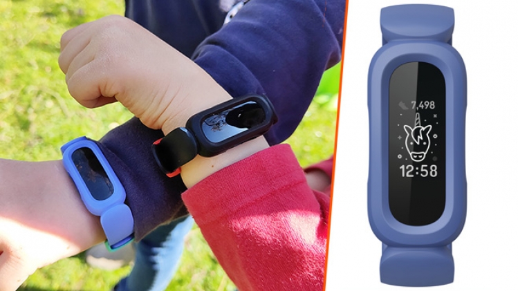 Fitbit pour enfant deals
