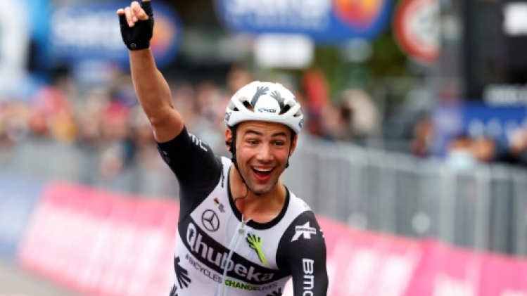 Tour d'Italie: Campenaerts gagne avant les Dolomites