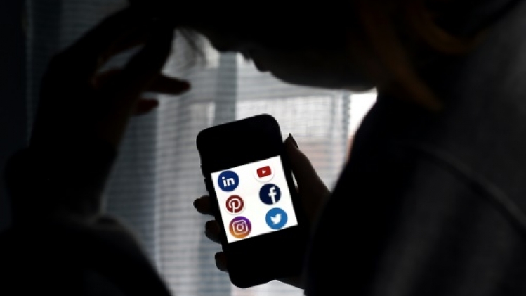 Face aux craintes des influenceurs, Bruno Le Maire promet de clarifier la loi