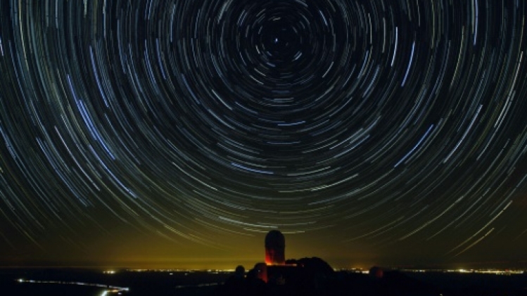 L'Univers continue bien de grandir, avec un petit coup de frein