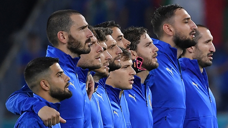 Euro 2020: les joueurs de l'Italie porteront un brassard noir en hommage à Giampiero Boniperti