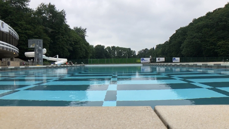 Réouverture du centre aquatique de Charleroi-les-Bains après 10 mois de travaux: le bâtiment a subi un important lifting
