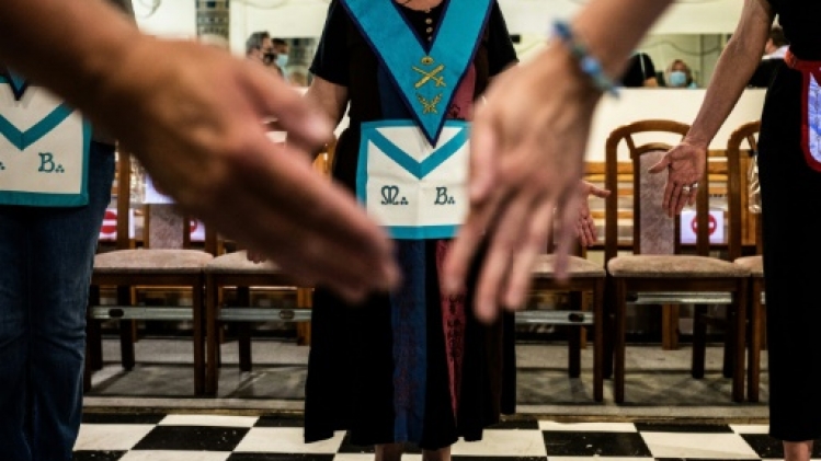 Bousculée par la crise sanitaire, la franc-maçonnerie se réinvente