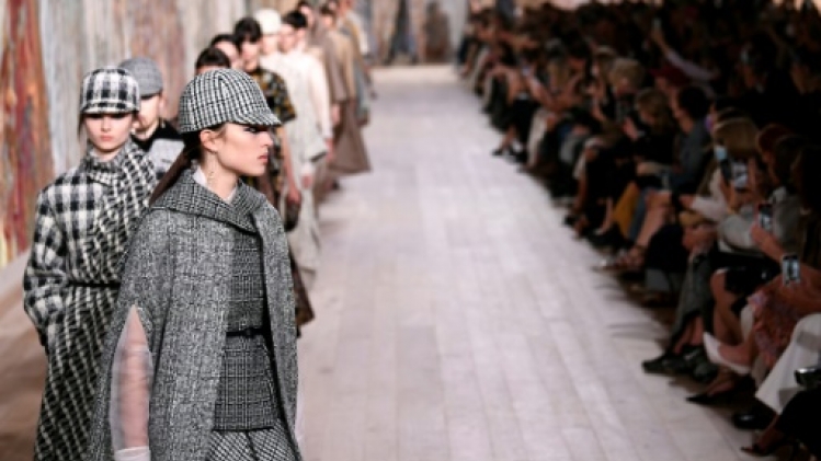 Dior titille les sens dans son défilé haute couture