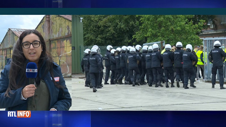 La police inaugure son plus grand centre d'entraînement du pays: On a pu voir des exercices très impressionnants comme une prise d'otages