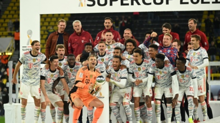 Foot: porté par Lewandowski, le Bayern remporte la Supercoupe d'Allemagne
