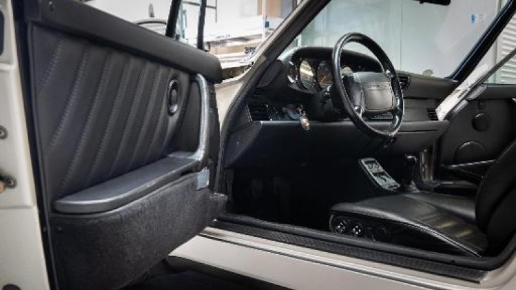 Après 111 ans, le GB sur les plaques de voitures britanniques fait place au UK