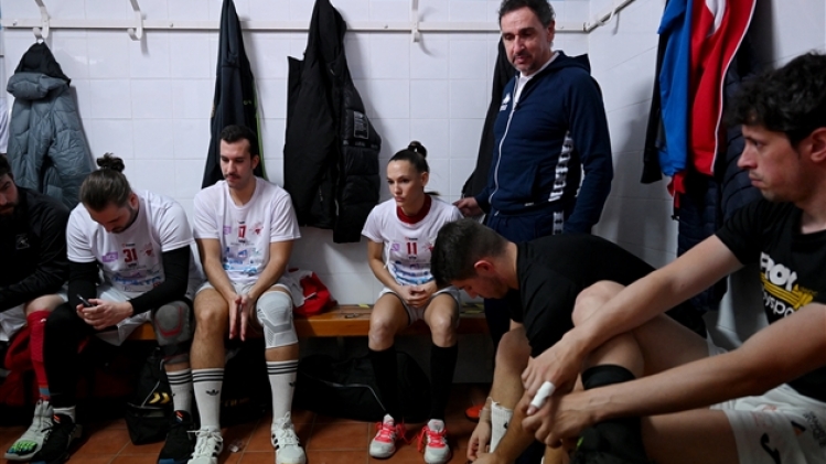 0mireia-rodriguez-handball-vestiaire