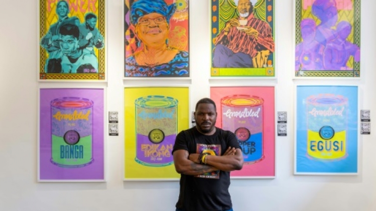 A Lagos, l'artiste Fred Ebami fait voyager le Pop art en Afrique